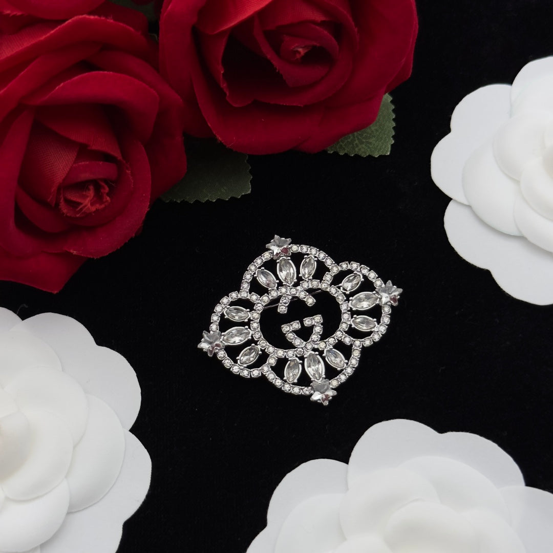 Gucci Brooch Silver 188207