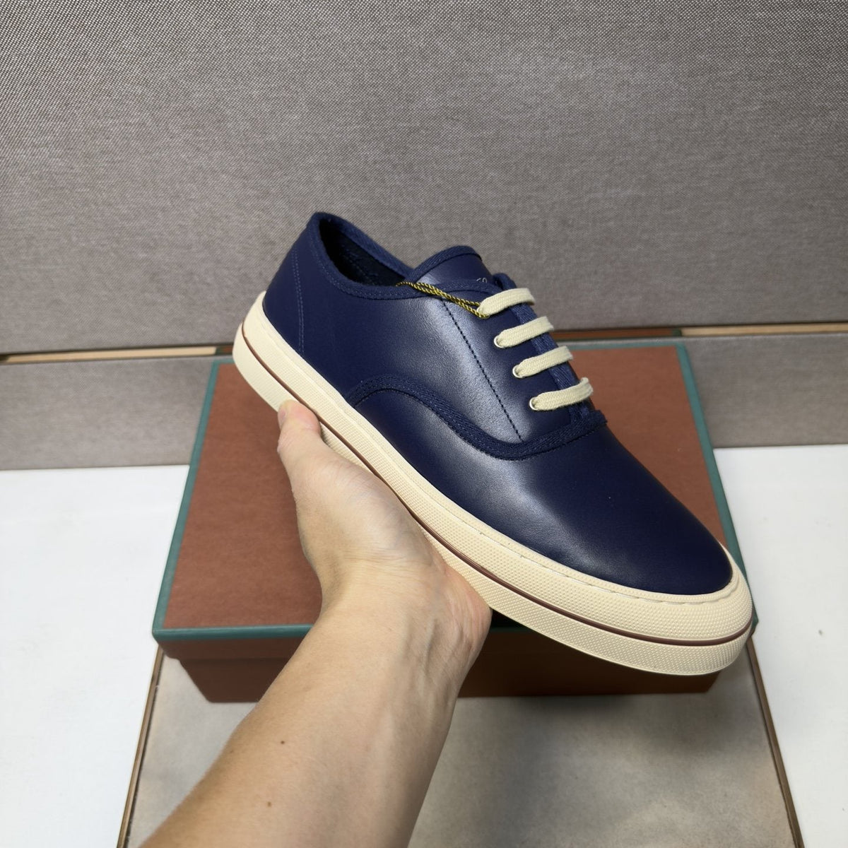 Men's Low-Top Lace-Up Sneakers — model