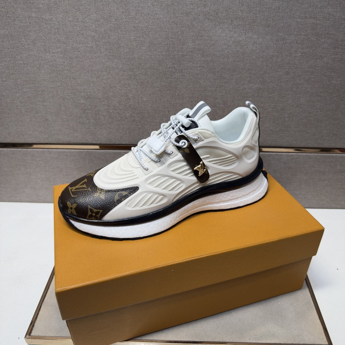 Louis Vuitton Patterned Low-Top Sneakers — side